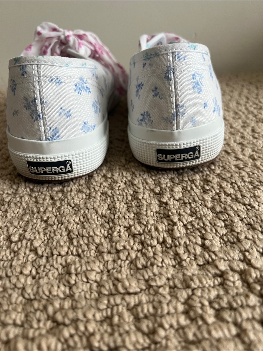 Superga Womens Size 39.5 (8.5 US) White Canvas Sneakers with Pink Floral Accents - Picture 6 of 6